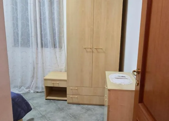 アパート Bee House