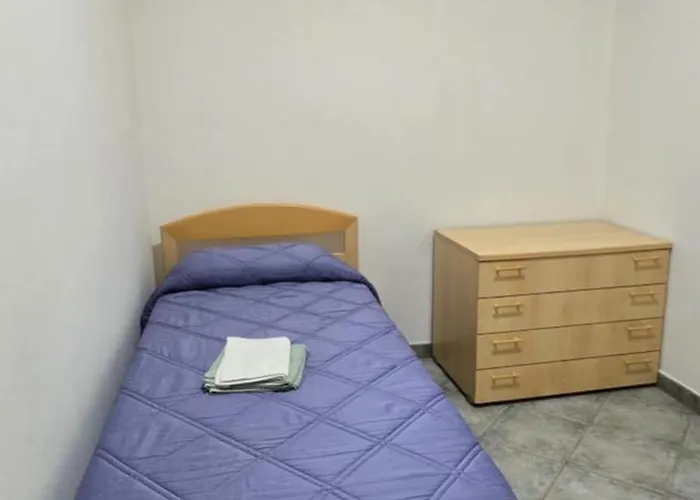 Bee House アパート *